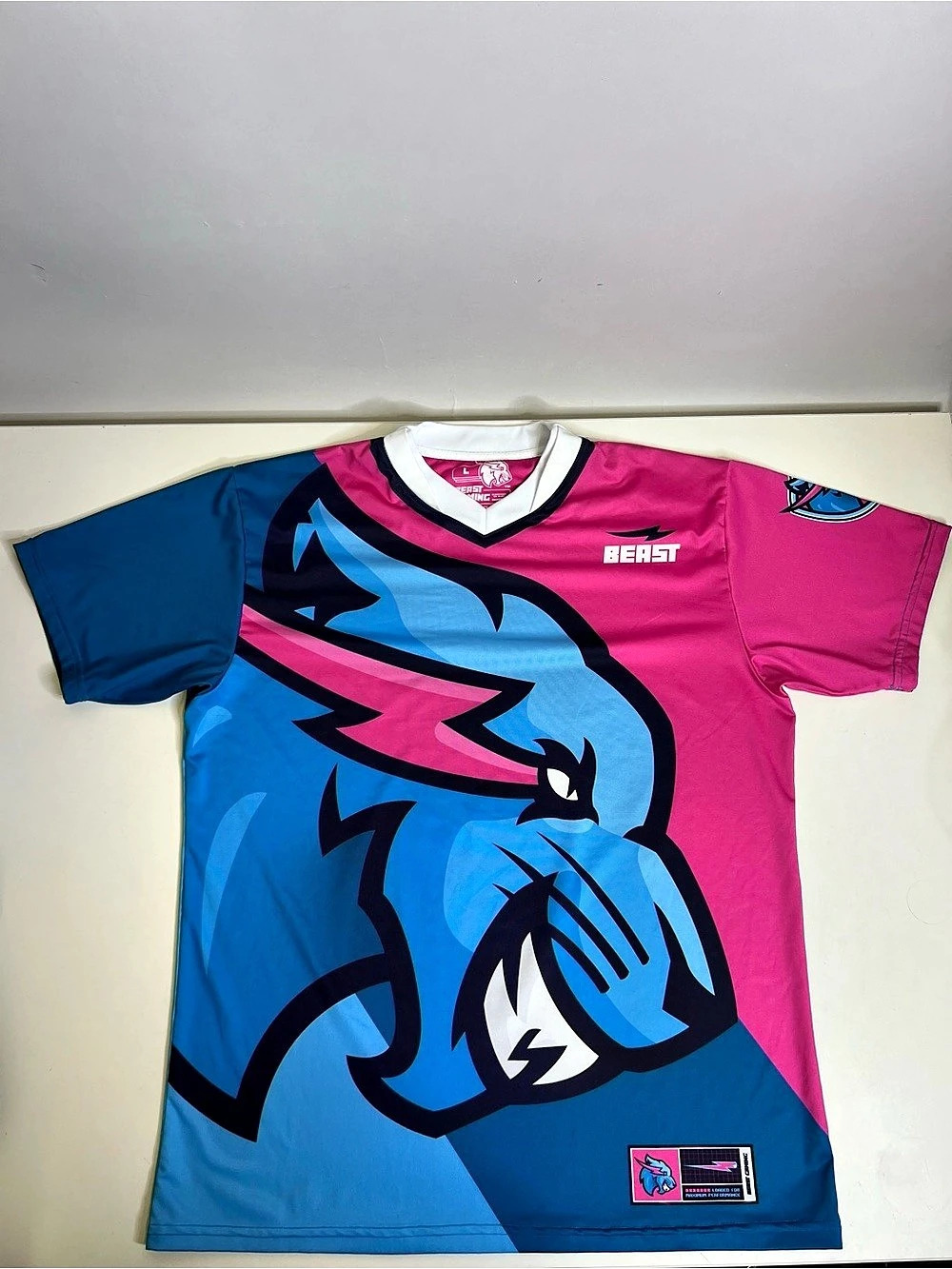 Beast Gaming jersey Color Block in Pink & Blue Size Large